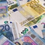 Dollar Wobbles Near Multi-Month Lows as Fed Bets Fade, Iran Risk Builds image-260