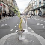 French Bond Yields Jump 7 Basis Points, Euro Slips 0.15%: What It Means for Your Dollar art-https